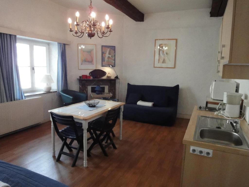 Le Studio De Christine Apartment Durbuy Room photo